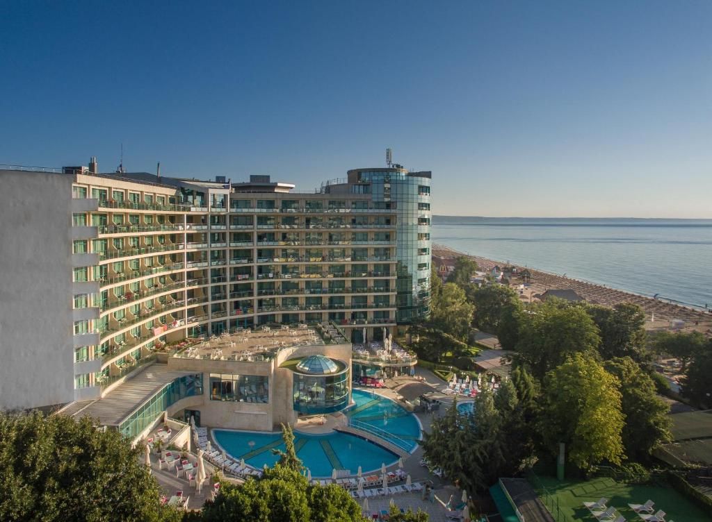 marina-grand-beach-4