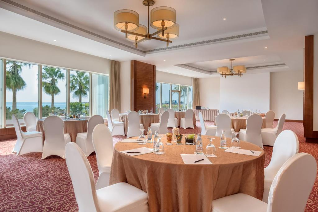 khalidiya-palace-rayhaan-abu-dhabi-5