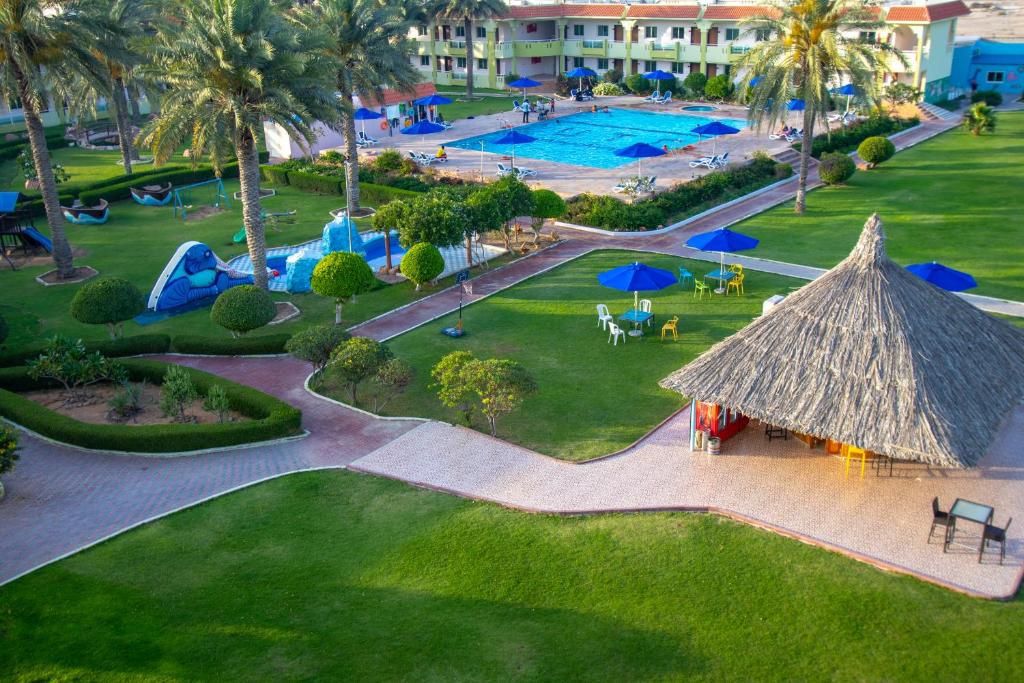 bin-majid-flamingo-beach-resort-3