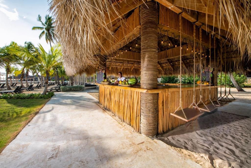 viva-wyndham-dominicus-beach-4