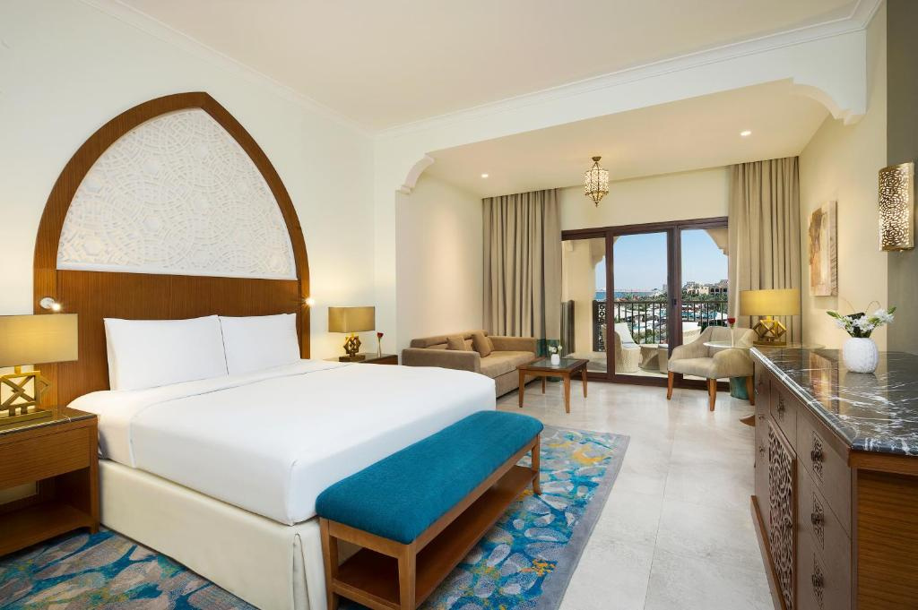 doubletree-by-hilton-resort-spa-marjan-island-51