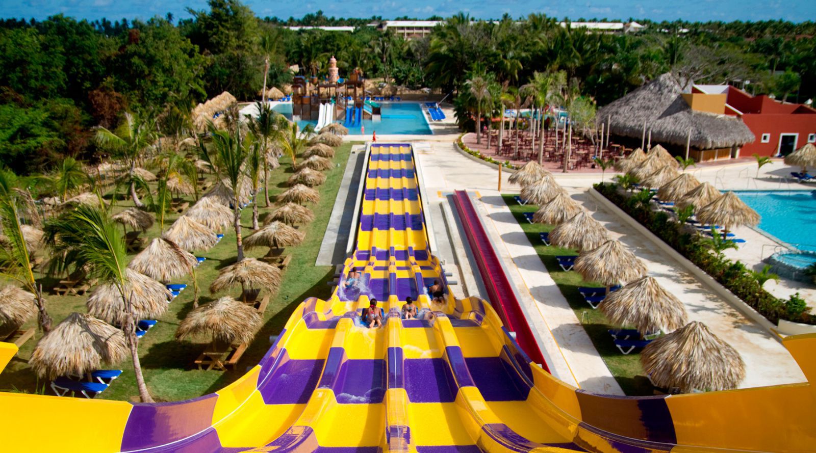 grand-sirenis-punta-cana-resort-casino-aquagames-5