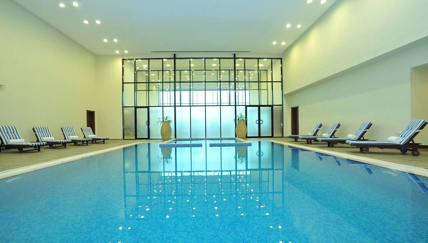 ramada-hotel-suites-ajman-4