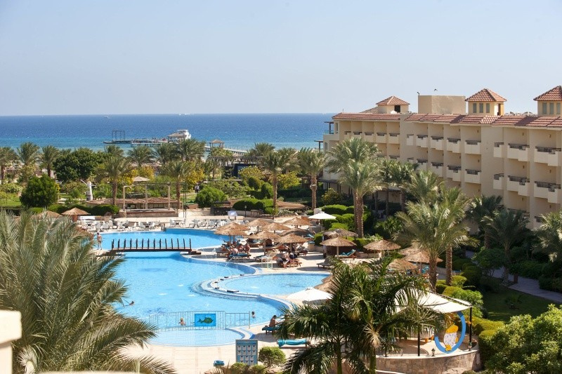 amwaj-beach-club-resort-4