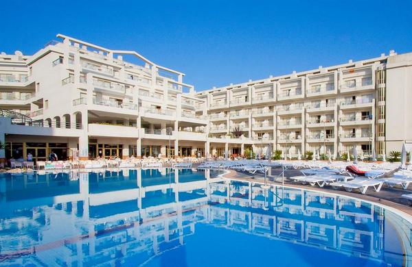 aqua-hotel-aquamarina-4
