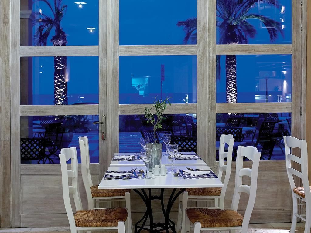 grecotel-plaza-beach-house-4