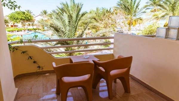 golden-beach-resort-ex-movie-gate-4