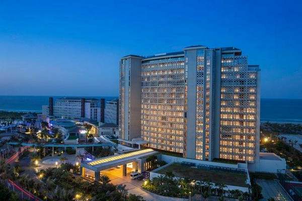 aloha-oceanfront-suite-resort-5
