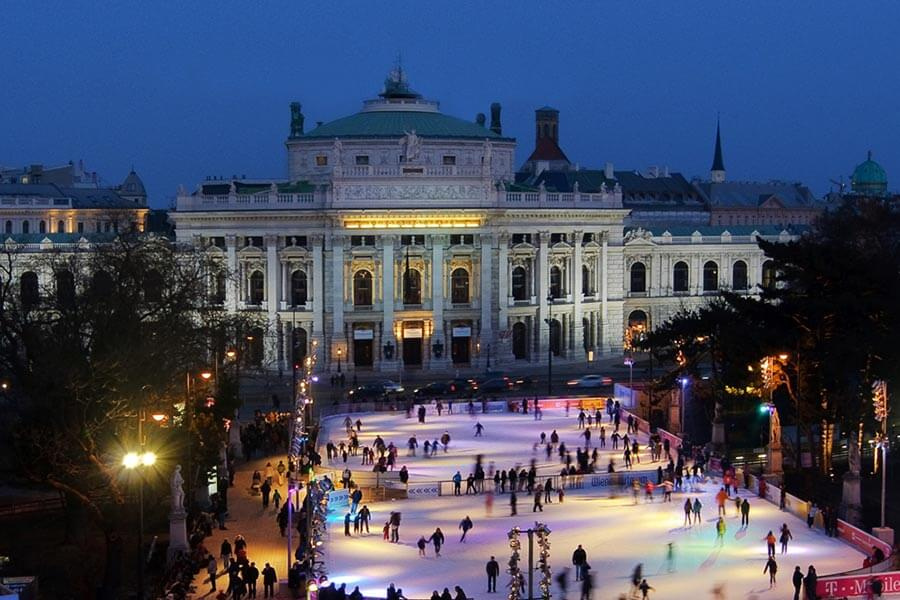 rizdvyani-yarmarky-u-vidni